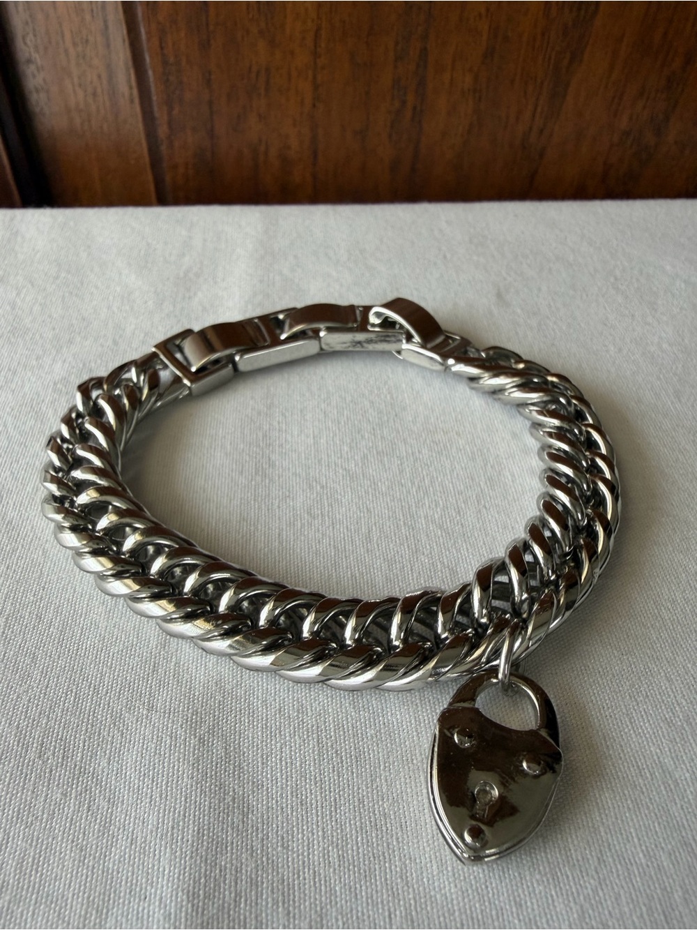 Stella & Dot Silver Tone Chunky Chain Padlock Charm Bracelet